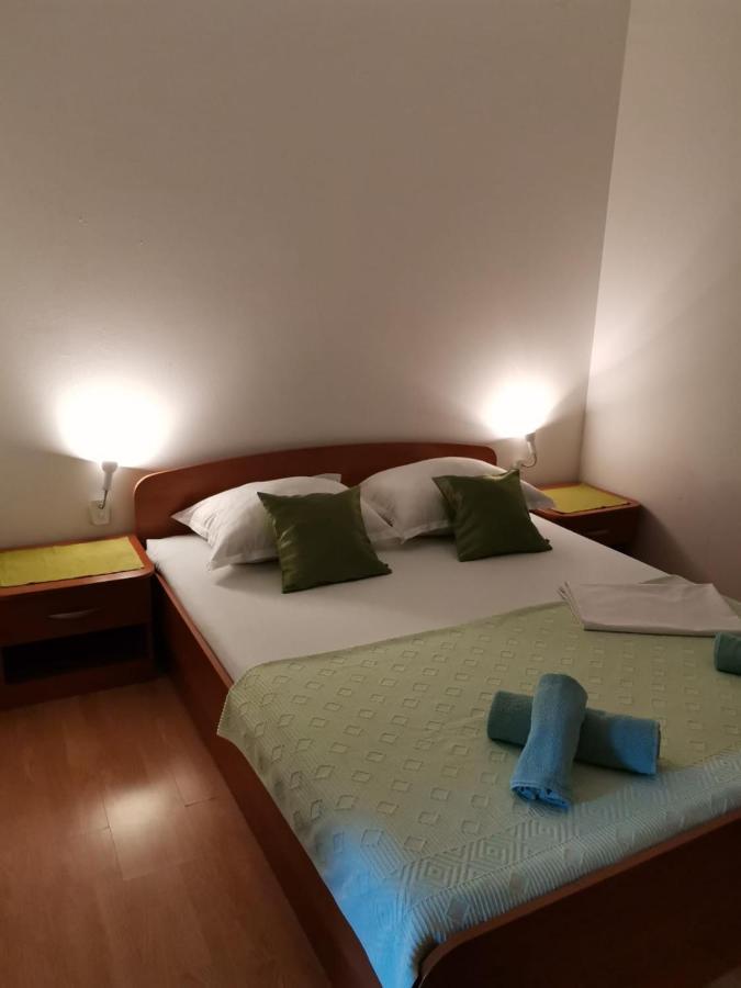 Apartments Sretna Gradac  Luaran gambar