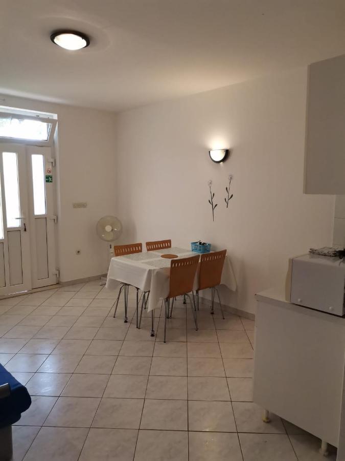 Apartments Sretna Gradac  Luaran gambar