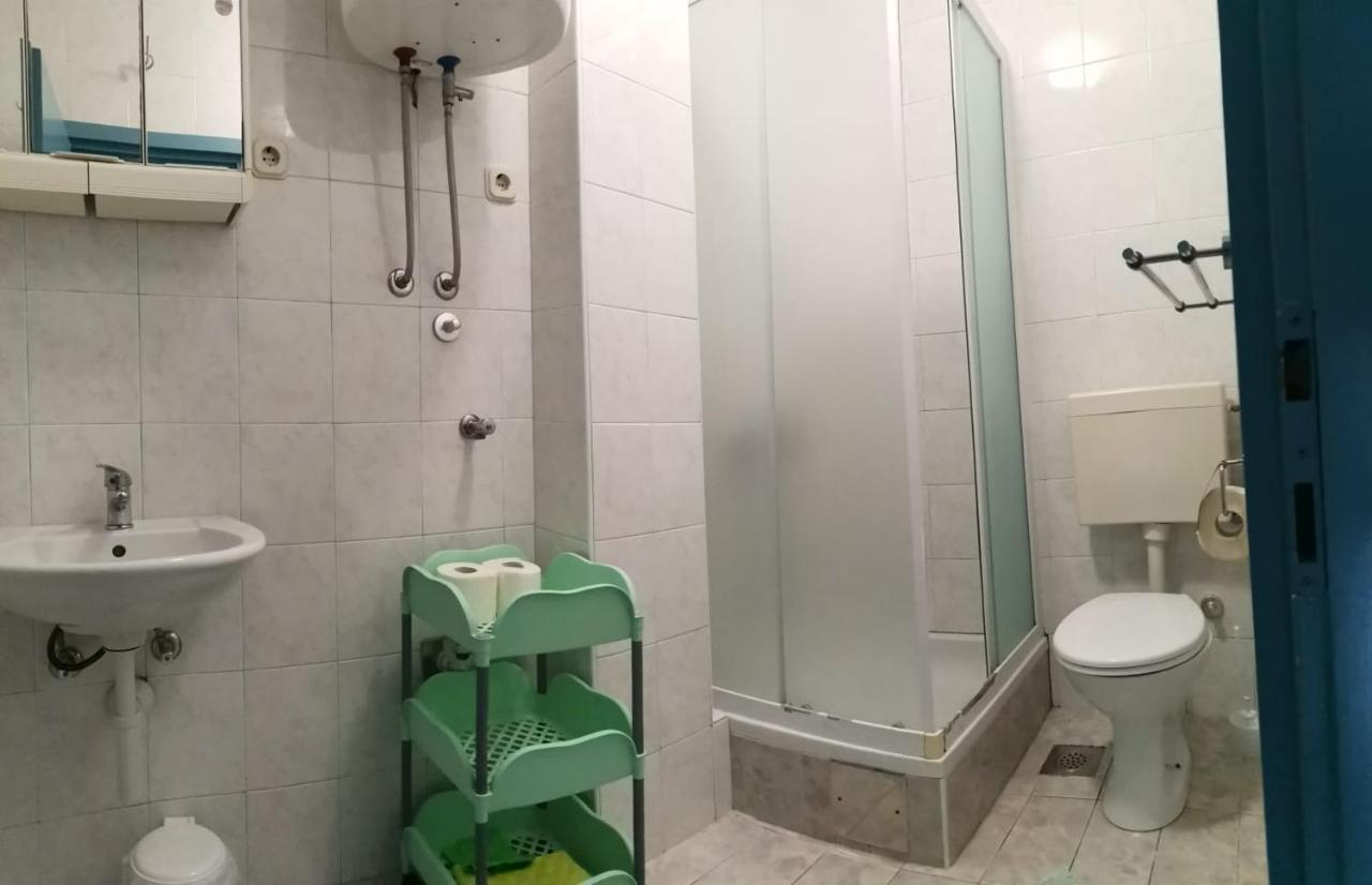 Apartments Sretna Gradac  Luaran gambar